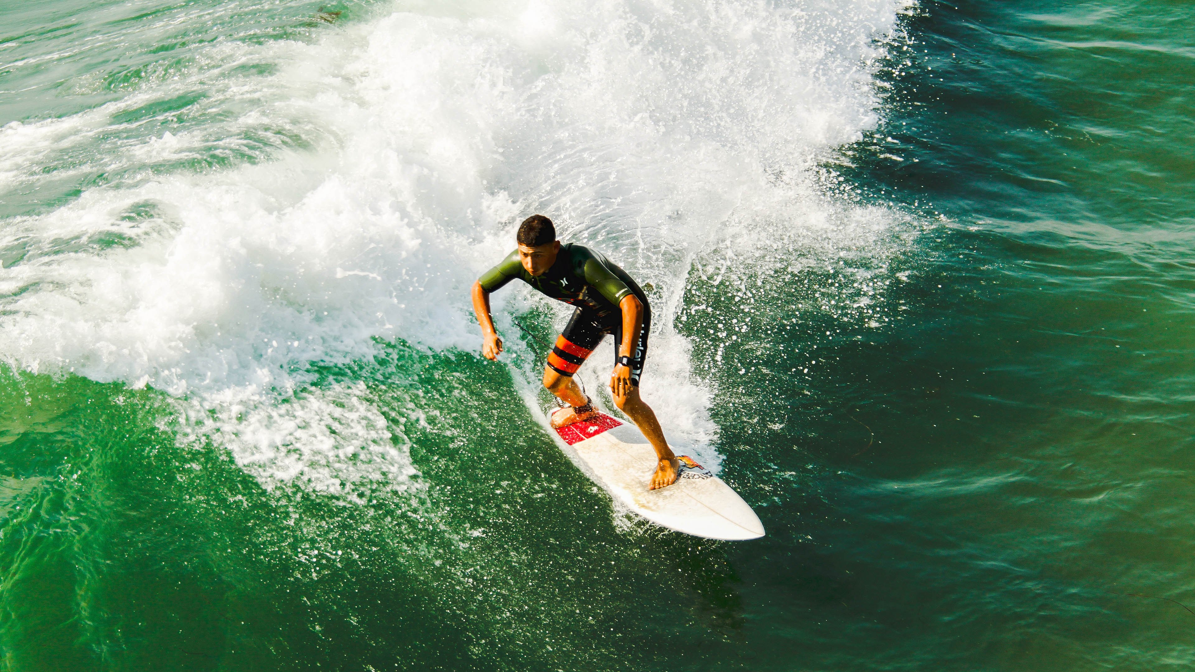 开云体育中国-双线叙事，浙江队逆境突围与詹姆斯王权时刻的平行启示